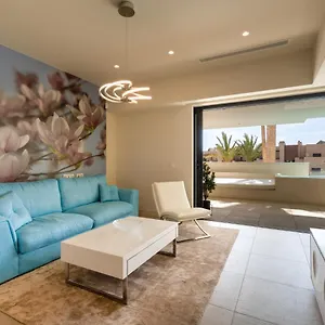 https://holiday-apartment-azalea-471.1costadelsol.com